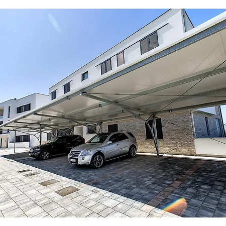 Apartment Aqua Sukosan